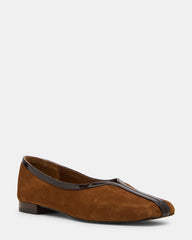 DORELIA CHESTNUT