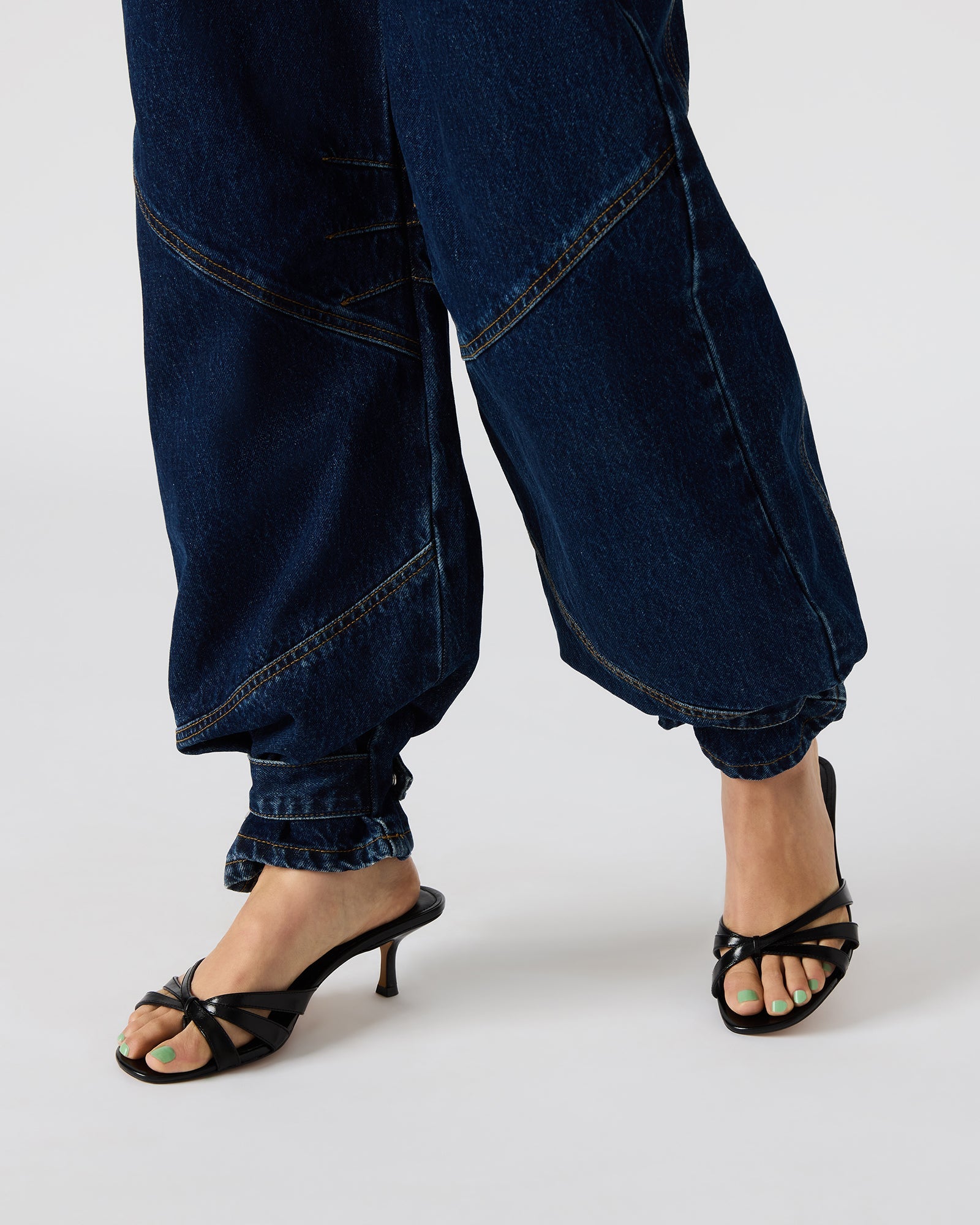 TRE DARK WASH JEAN