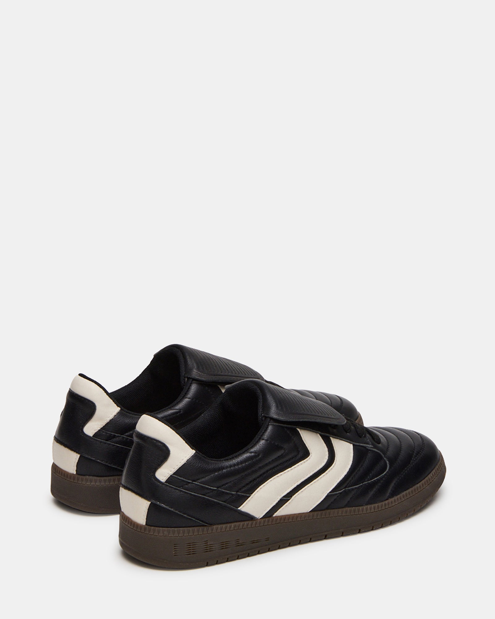 JANOS BLACK LEATHER