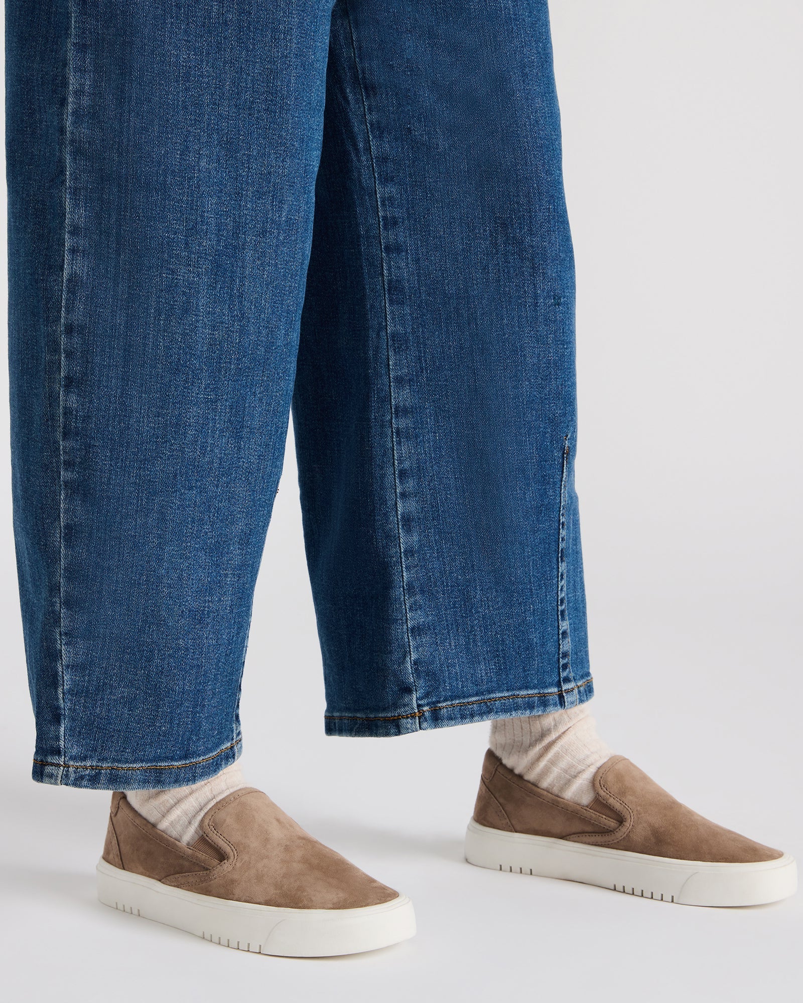 MURPHY TAUPE SUEDE