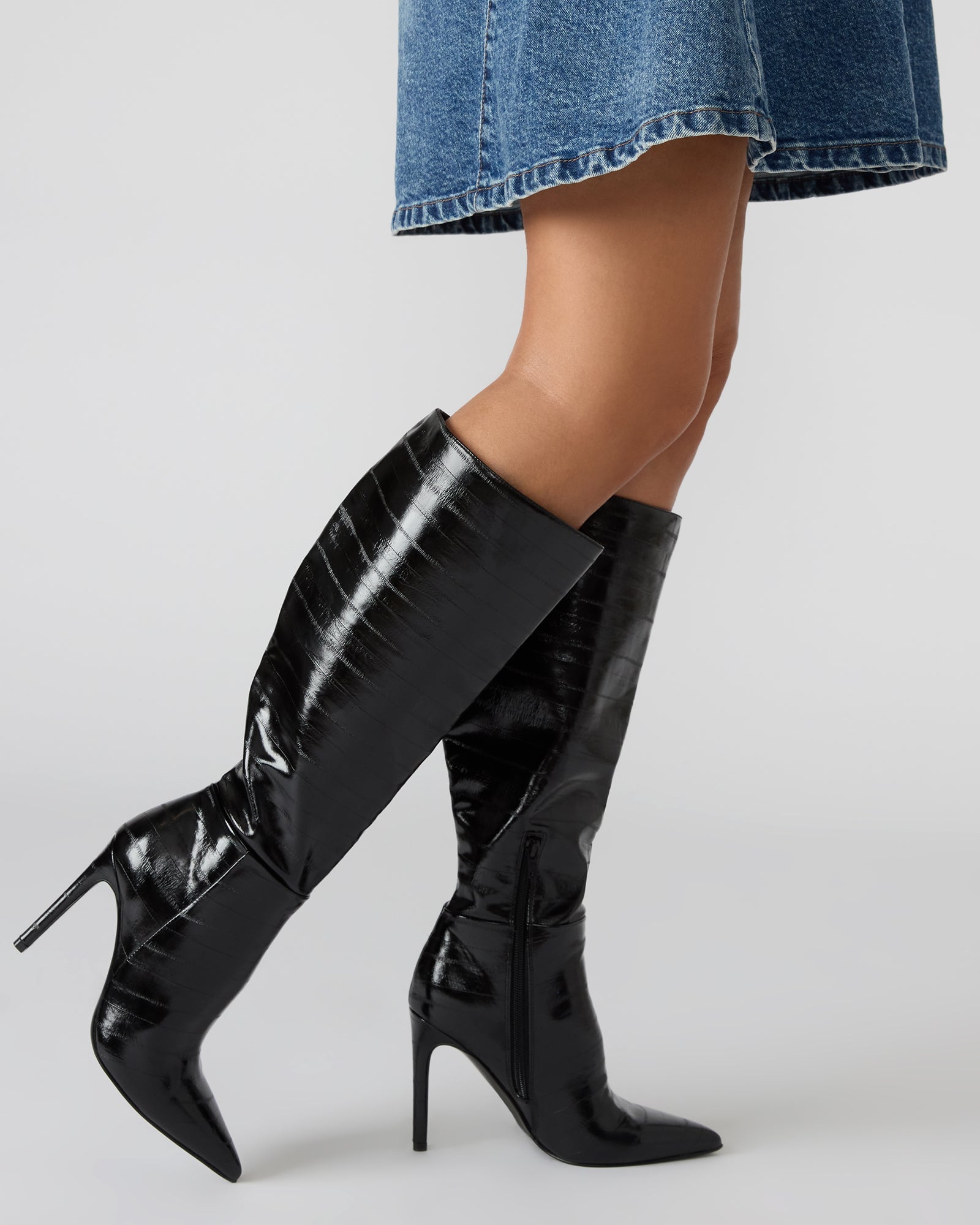NITRO BLACK STUDS