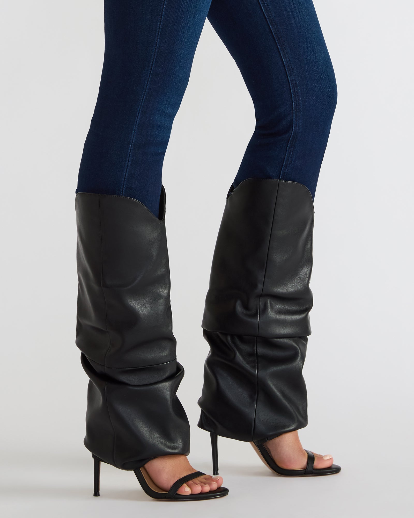 RAVINE BLACK LEATHER - SM REBOOTED